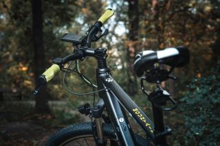 𝙂𝙧𝙚𝙚𝙣𝘽𝙞𝙠𝙚 𝘈𝘣𝘴𝘰𝘳𝘣𝘦𝘳 Jednoduchý, ale velmi účinný tlumič nárazů. Během jízdy Vám zaručí maximální pohodlí, díky výraznému...